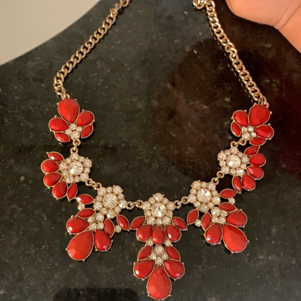 Red statement nexklace